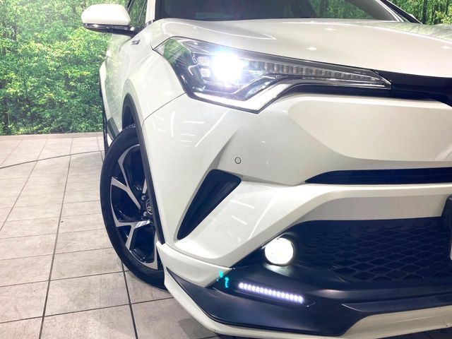 TOYOTA C-HR 2017