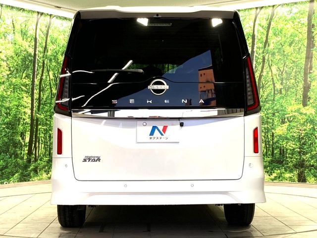 NISSAN SERENA  WG 2025