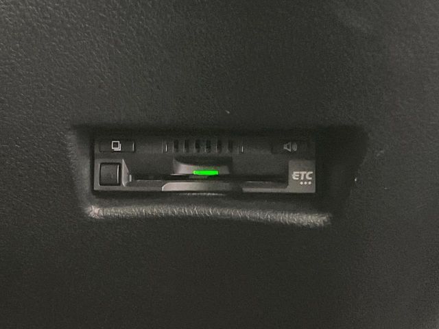 TOYOTA SIENTA HYBRID 2021