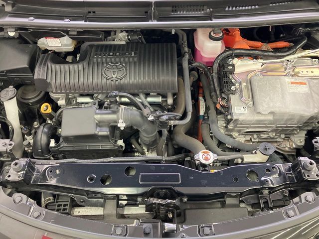 TOYOTA SIENTA HYBRID 2021