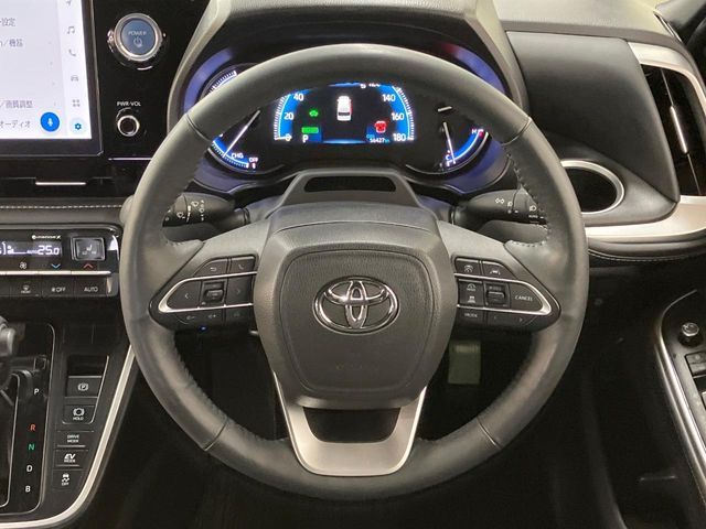 TOYOTA NOAH HYBRID 2022