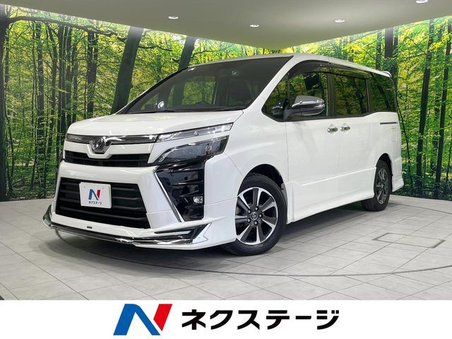 TOYOTA VOXY 2018