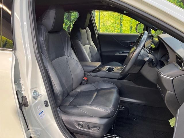 TOYOTA HARRIER 4WD 2020