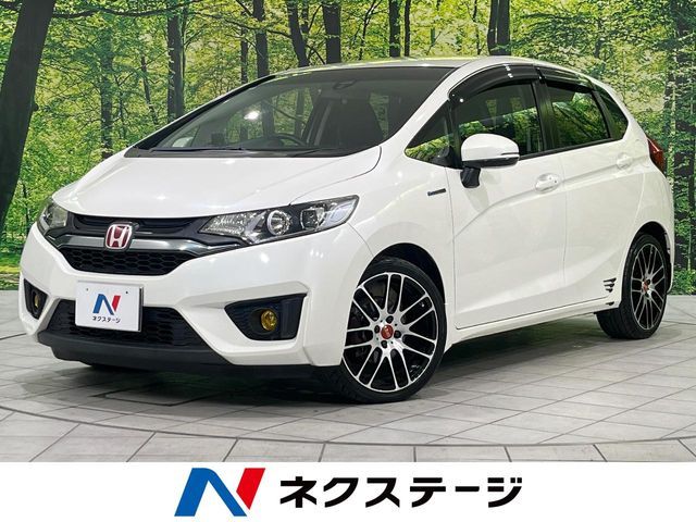 HONDA FIT HYBRID 4WD 2014