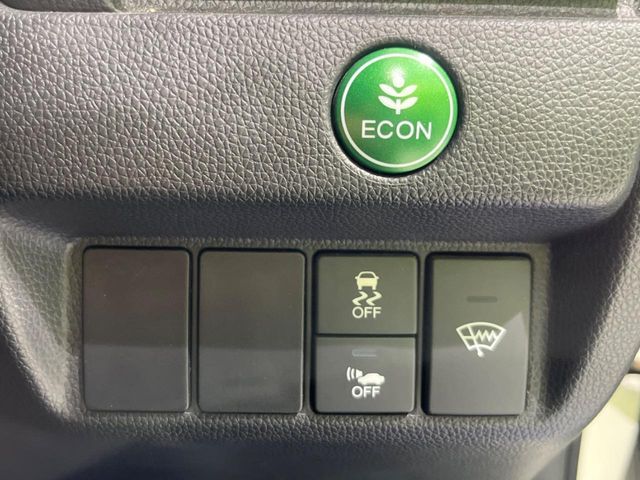 HONDA FIT HYBRID 4WD 2014