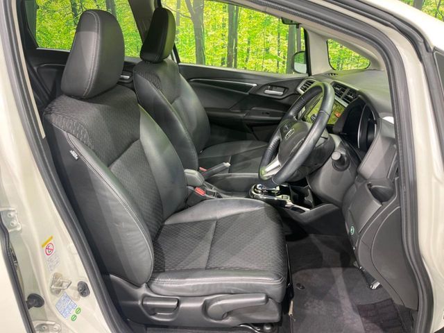 HONDA FIT HYBRID 4WD 2014