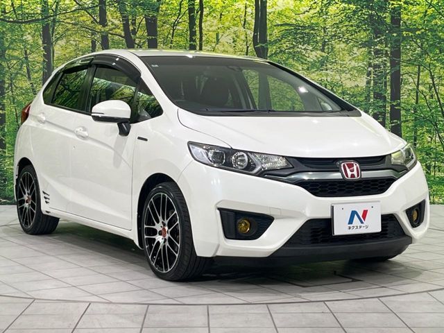 HONDA FIT HYBRID 4WD 2014