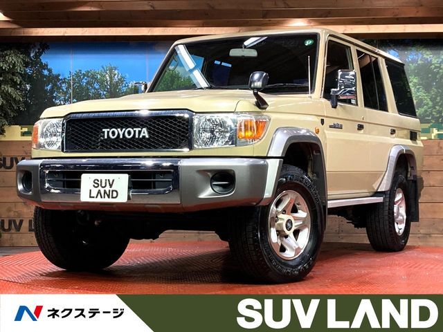 TOYOTA LANDCRUISER van 2015
