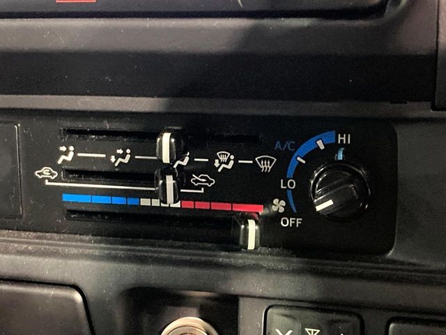 TOYOTA LANDCRUISER van 2015