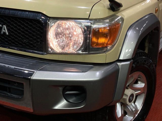 TOYOTA LANDCRUISER van 2015