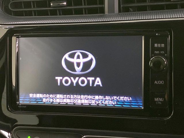 TOYOTA AQUA 2019