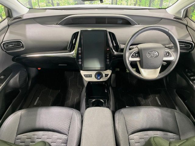 TOYOTA PRIUS PHV 2017