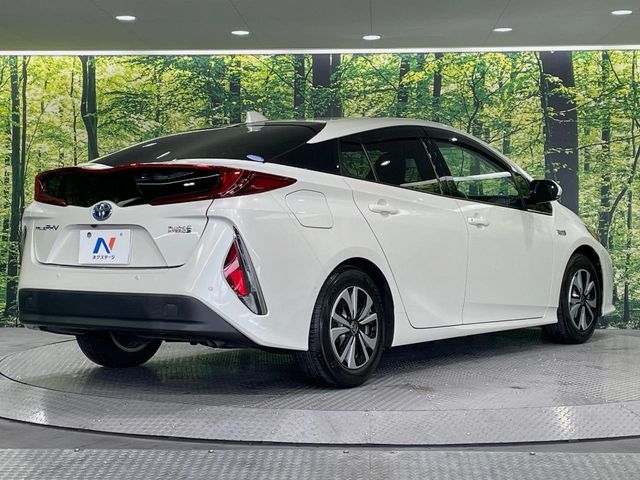 TOYOTA PRIUS PHV 2017