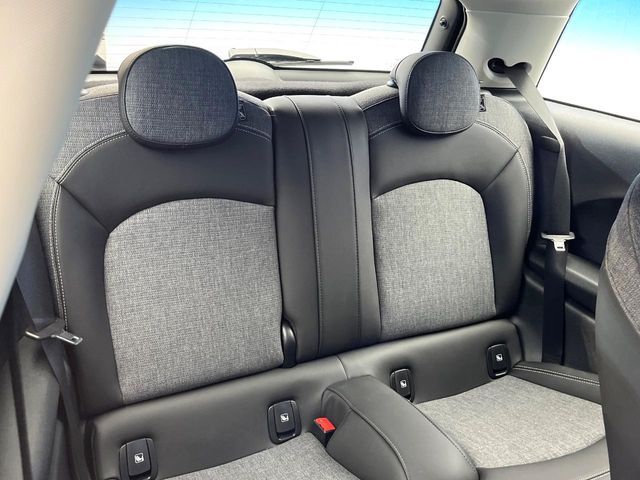 BMW MINI COOPER 2024