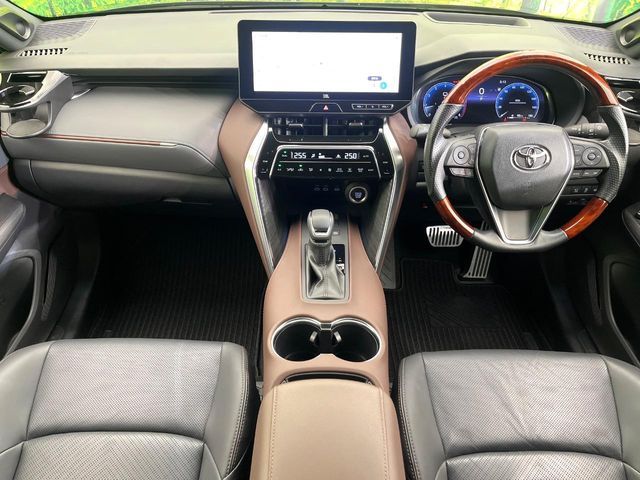 TOYOTA HARRIER 2WD 2022