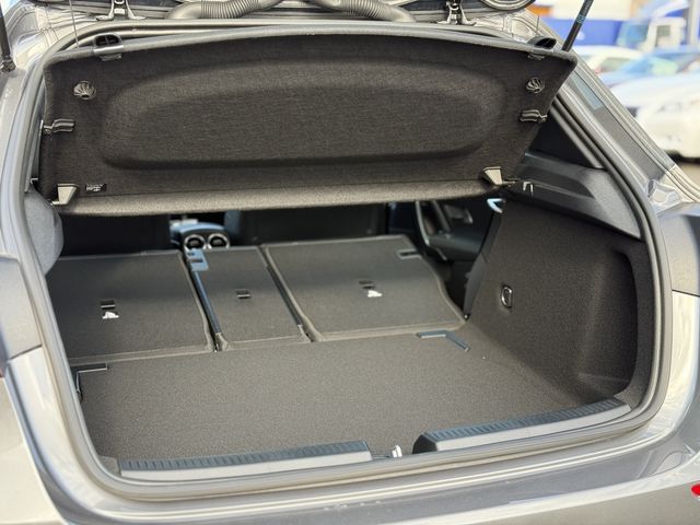 MERCEDES BENZ MERCEDES BENZ A class 2025