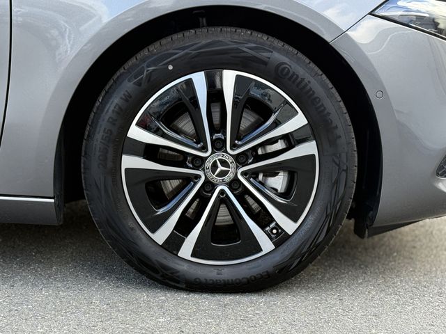 MERCEDES BENZ MERCEDES BENZ A class 2025