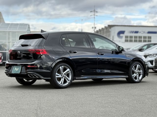VOLKSWAGEN VOLKSWAGEN GOLF 2024