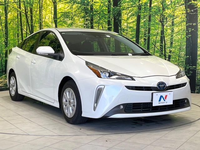 TOYOTA PRIUS 2021