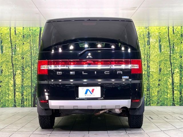 MITSUBISHI DELICA D:5 4WD 2014