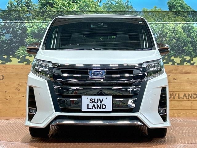 TOYOTA NOAH HYBRID 2021