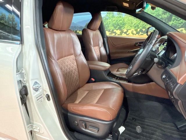 TOYOTA HARRIER 2WD 2017