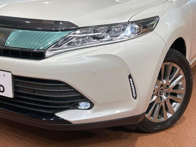 TOYOTA HARRIER 2WD 2017