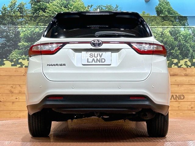 TOYOTA HARRIER 2WD 2017