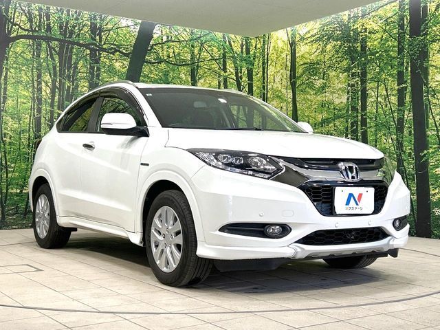 HONDA VEZEL HYBRID 2015