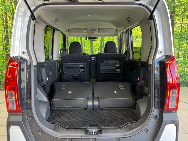 DAIHATSU TANTO FAN CROSS 2024