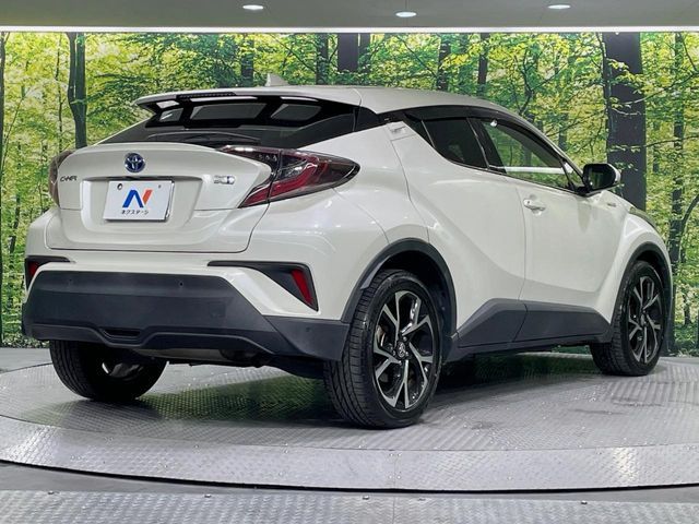 TOYOTA C-HR 2017