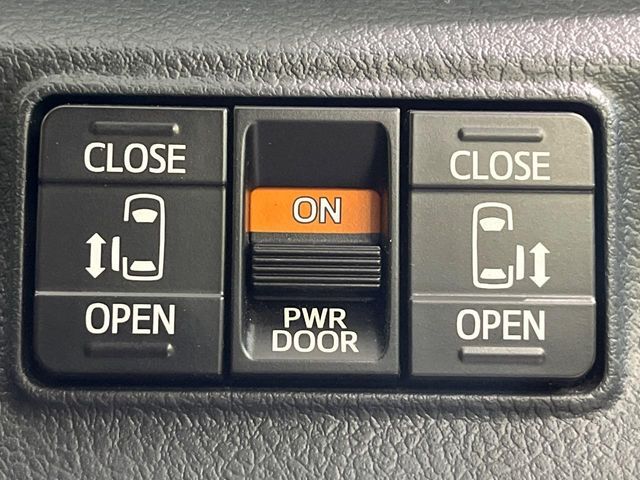 TOYOTA SIENTA HYBRID 2019