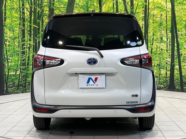 TOYOTA SIENTA HYBRID 2019