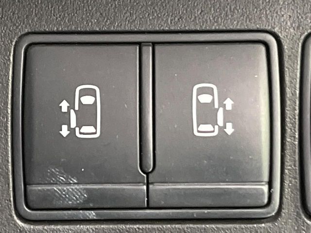 NISSAN SERENA  S-HYBRID 2012