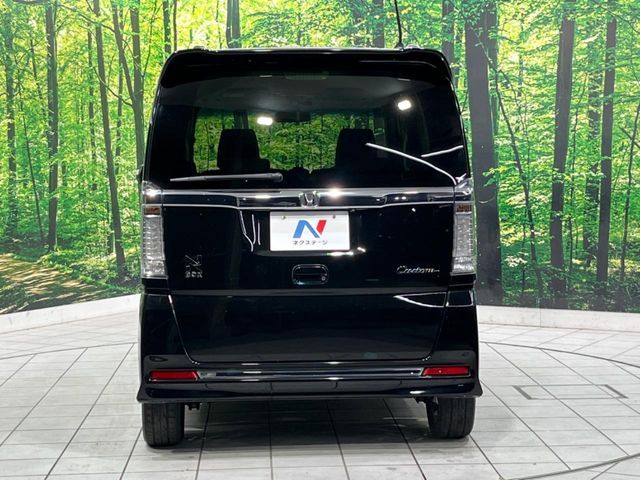 HONDA N BOX CUSTOM 2016