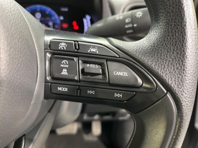 TOYOTA YARIS CROSS 2025