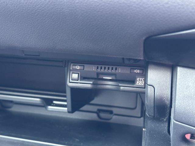 TOYOTA LEXUS UX200 2020