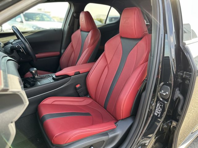 TOYOTA LEXUS UX200 2020