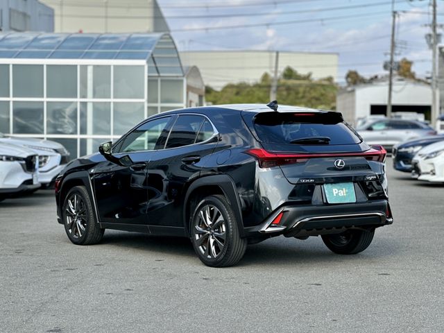 TOYOTA LEXUS UX200 2020
