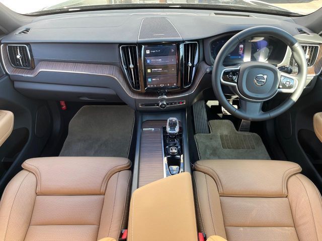 VOLVO VOLVO XC60 2022