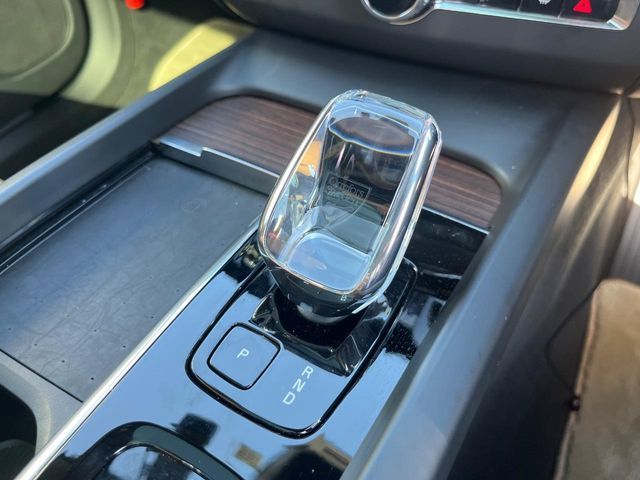 VOLVO VOLVO XC60 2022