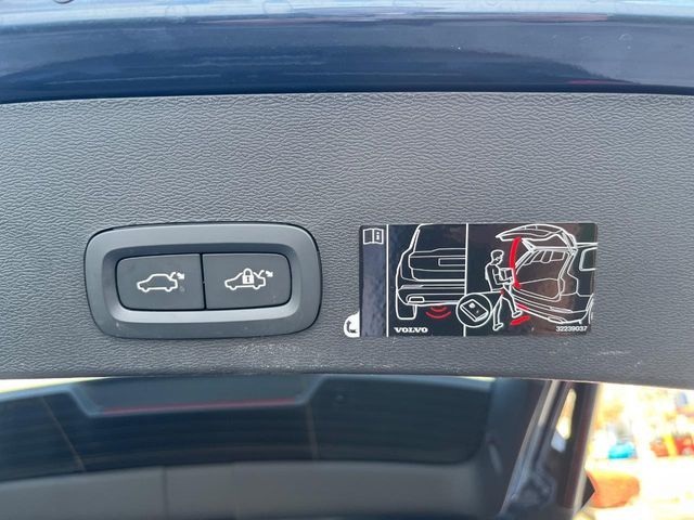 VOLVO VOLVO XC40 2021