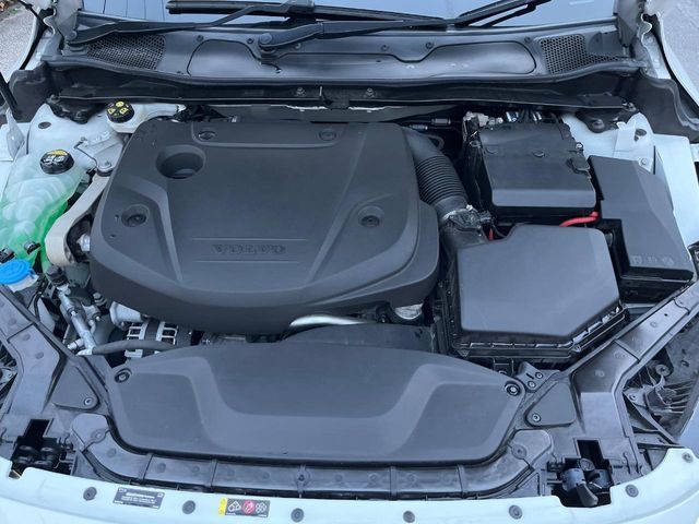 VOLVO VOLVO V40 2018