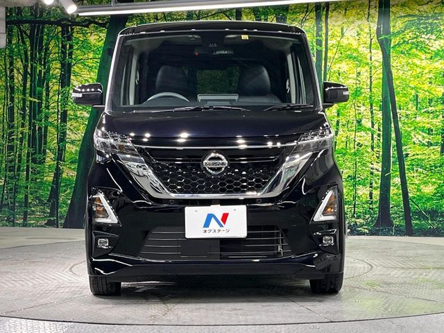 NISSAN ROOX 2022