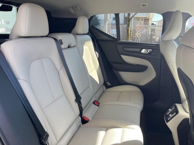 VOLVO VOLVO XC40 2024