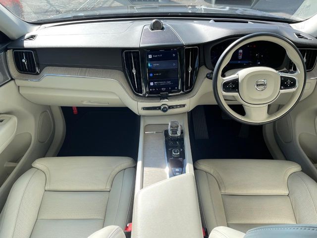 VOLVO VOLVO XC60 2023