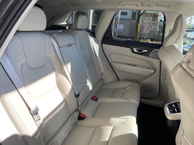 VOLVO VOLVO XC60 2023