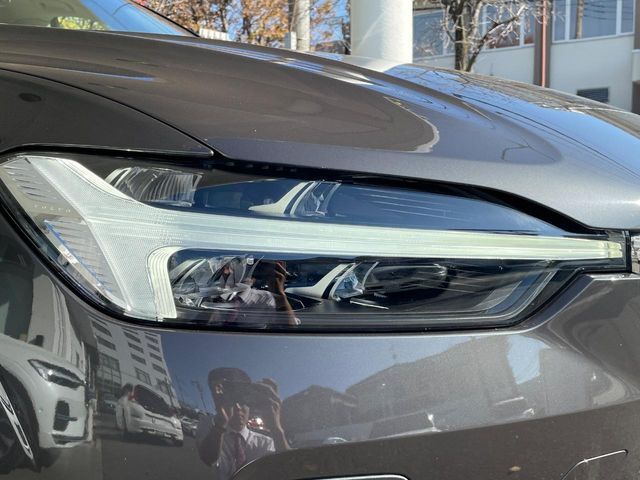 VOLVO VOLVO XC60 2023