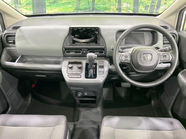 HONDA FREED e:HEV 2025