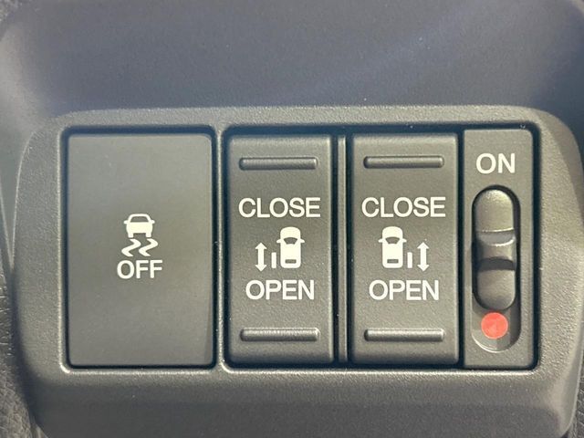 HONDA FREED e:HEV 2025